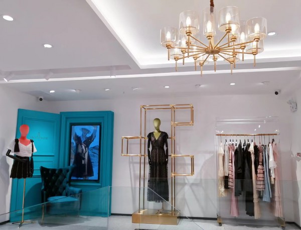 恭贺:惠州惠城梁小姐与ANOTHER ONE女装店成功携手!预祝开业大吉生意兴隆!