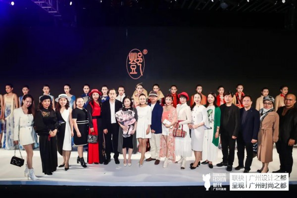 乾·坤 ——邓兆萍私人定制2021/22春夏秋冬时尚作品发布