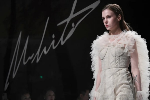 2021深圳时装周 | 朗黛:打开任意门,自由穿梭不设限