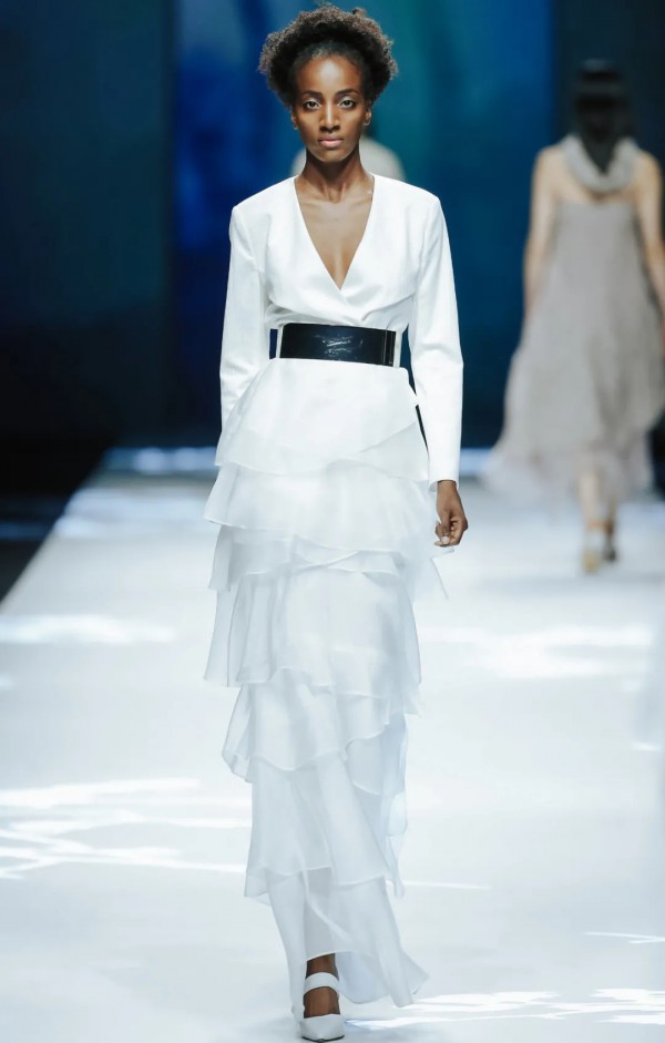 2021深圳时装周 | 朗黛:打开任意门,自由穿梭不设限