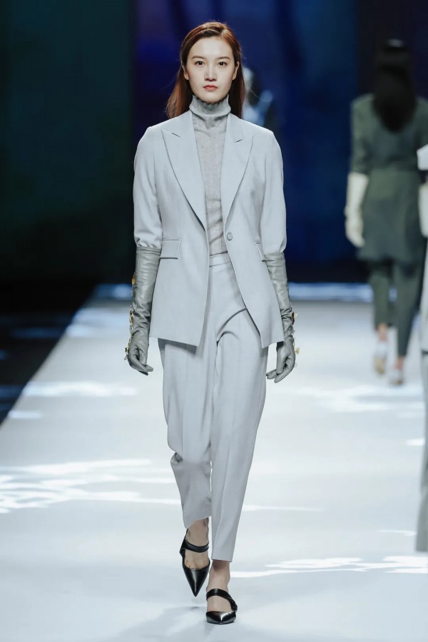 2021深圳时装周 | 朗黛:打开任意门,自由穿梭不设限