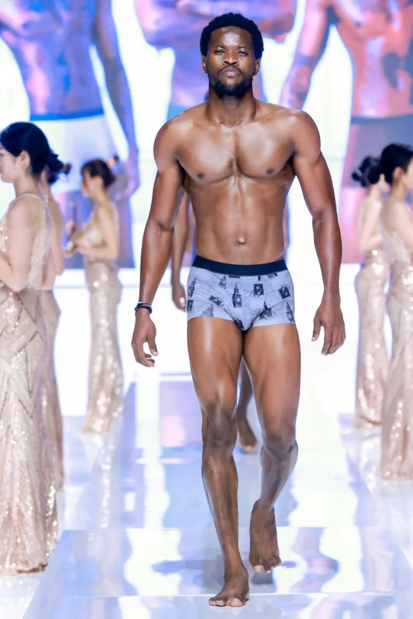 内衣行业至高荣誉大奖——金肚兜奖颁奖典礼盛大举行