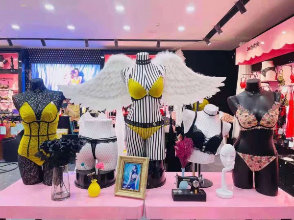 恭贺:布迪设计永州步步高,河南世贸展厅新店开业!预祝生意兴隆!