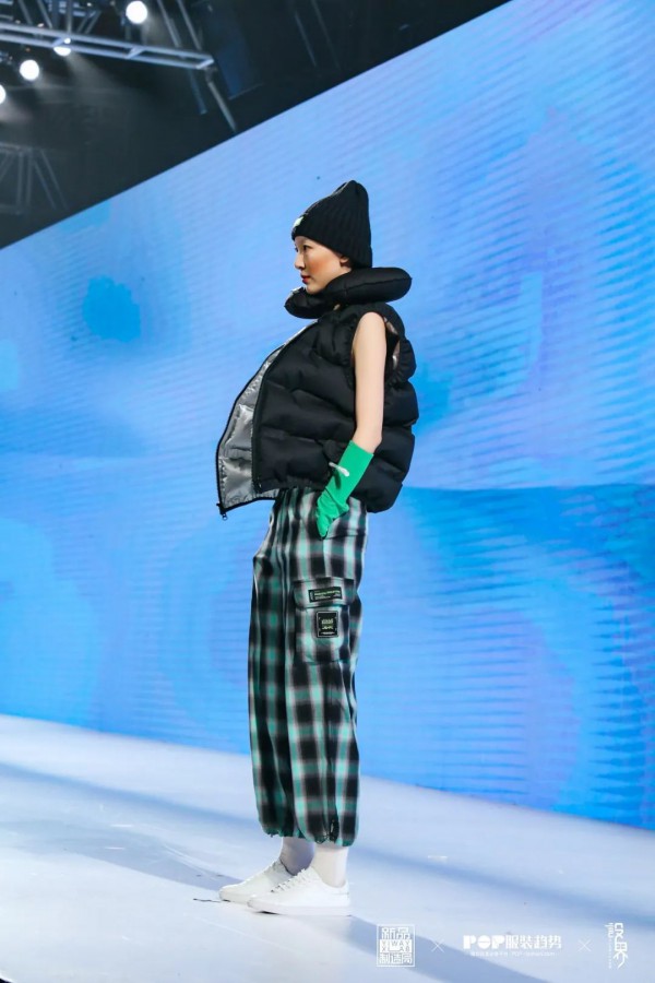 拉开面料时尚革新的序幕——“无边”—YI WAY面料胶囊新品发布会