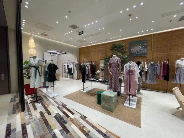 TITI新店开业 品牌形象升级入驻L2层