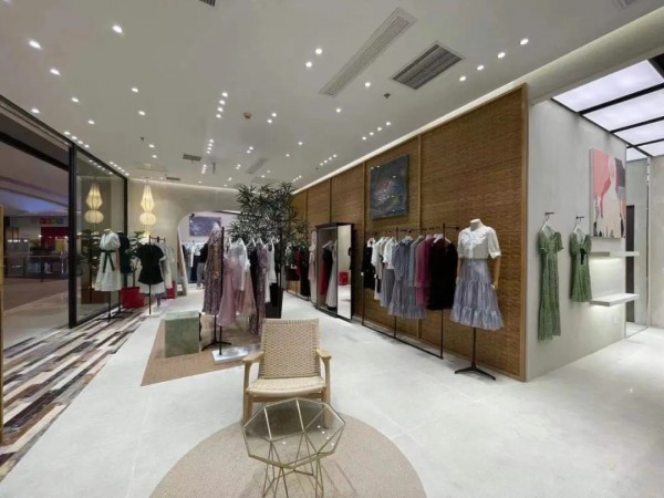 TITI新店开业 品牌形象升级入驻L2层