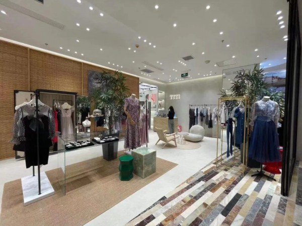 TITI新店开业 品牌形象升级入驻L2层