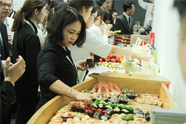 十六年最青春 伊顿迎来了最青春的时光