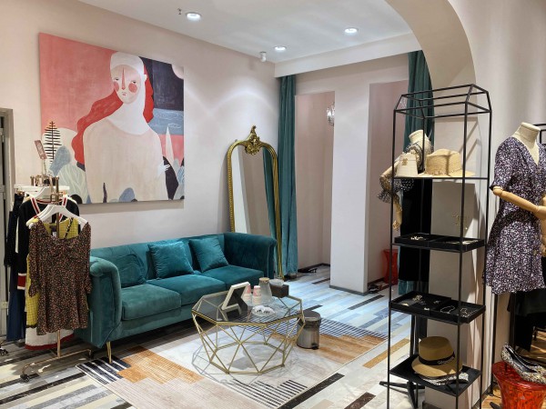 热烈祝贺TITI女装成都天府凯德新店开业!预祝生意兴隆!