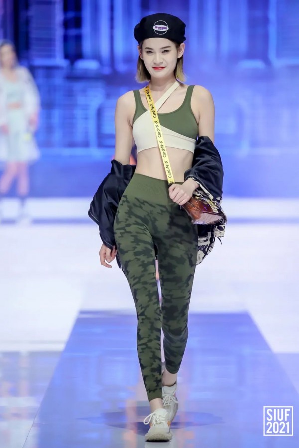 精彩回顾 | SIUF开幕大秀--自然而『燃』内衣时尚穿搭趋势发布