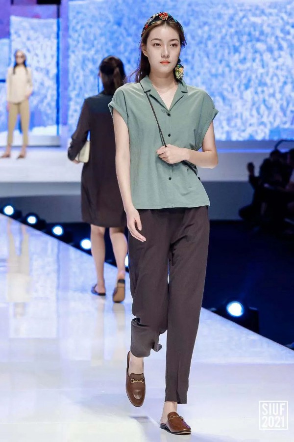 SIUF2021秀场直击| 伊丝艾拉·淳度·立美力·闺秘·唯美联合发布秀惊艳全场