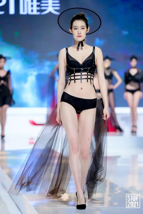 SIUF2021秀场直击| 伊丝艾拉·淳度·立美力·闺秘·唯美联合发布秀惊艳全场