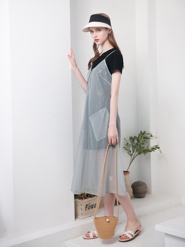 青春减龄的夏季连衣裙更好看 YOSUM女装时尚个性