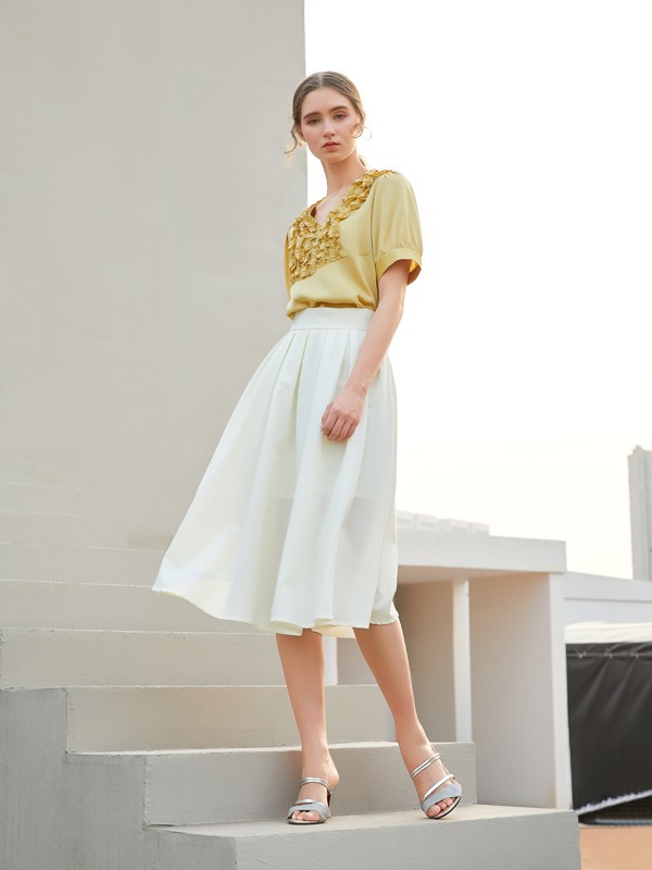 夏天有那些半身裙值得入手 金蝶茜妮打造时尚女性