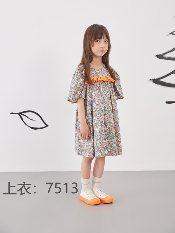 舒适的穿搭才更适合孩子 莫小汐守护孩子成长