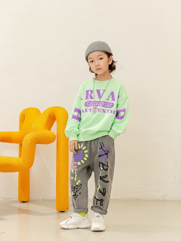 春夏嘻哈童装搭配 荧光元素服装孩子适合吗