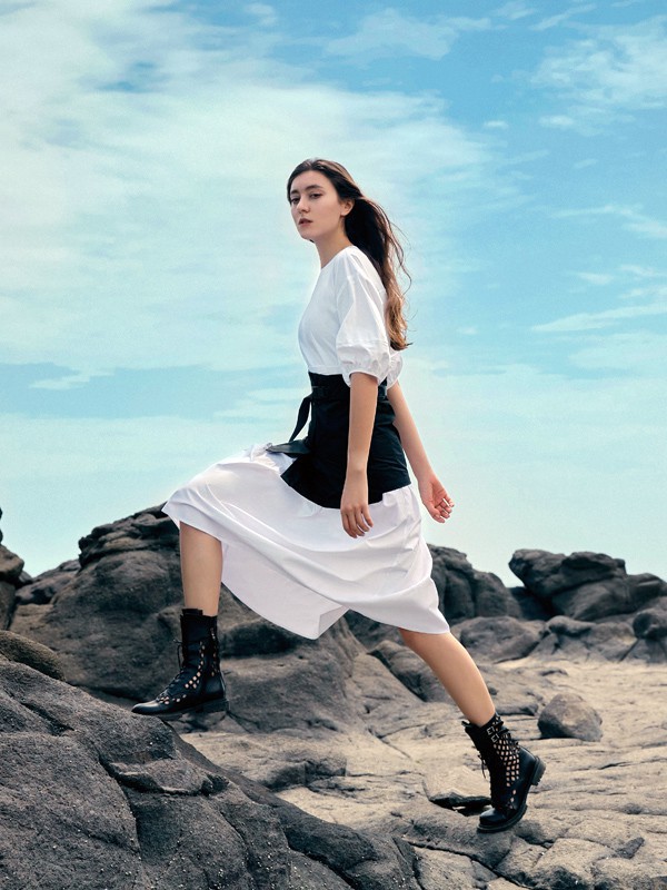 夏季黑白连衣裙该怎么搭配 微胖女生适合吗