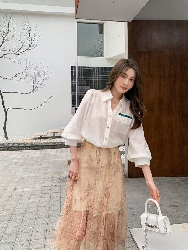 职场女性必备衬衫 时尚更个性