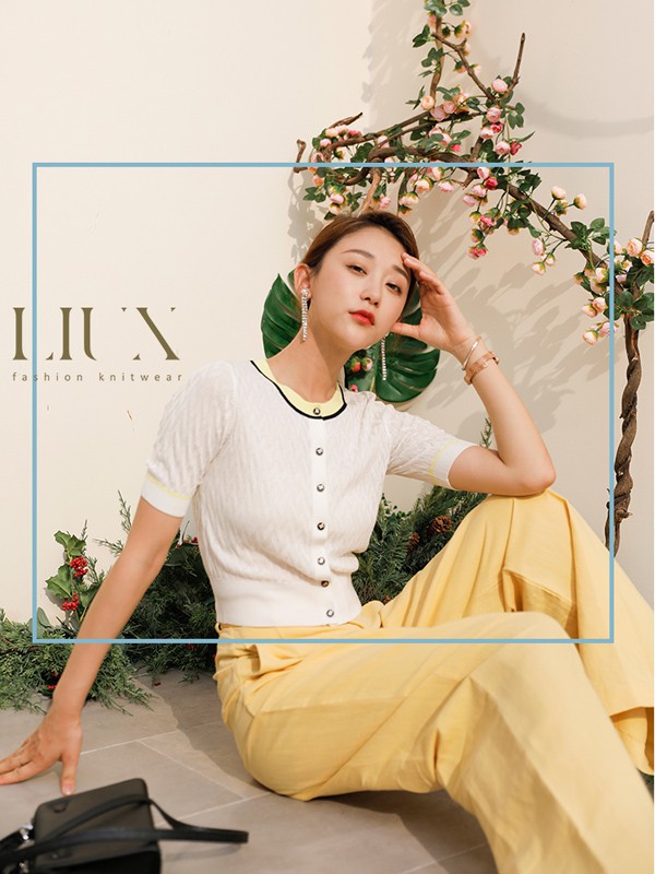 适合在夏天穿的针织衫 打造温柔知性穿搭