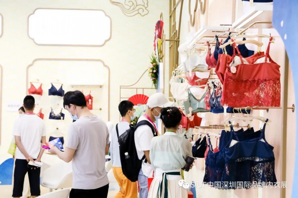 步履不停,热情不熄!中国（深圳）国际品牌内衣展·秋季展点燃内衣业新纪元