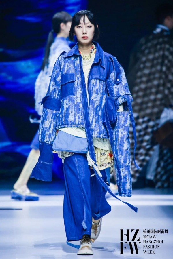 “重启.再生”浙江科技学院艺术设计与服装学院2021届服装与服饰设计毕业作品发布会