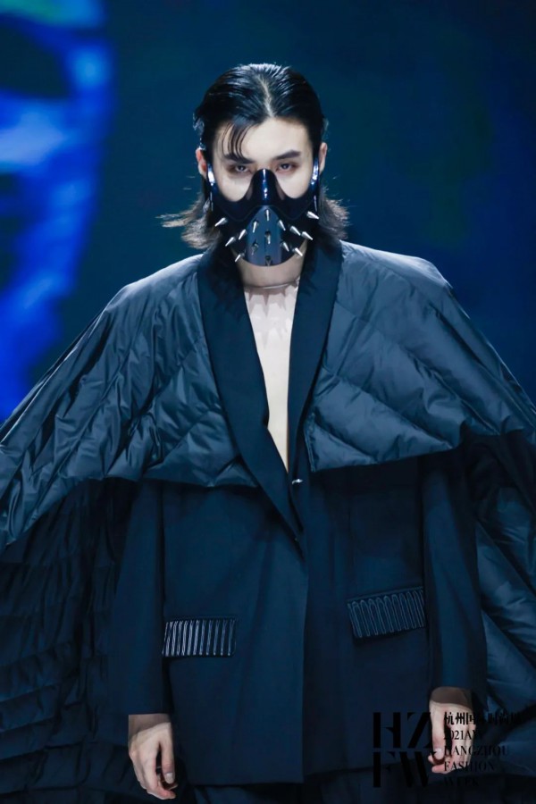 “重启.再生”浙江科技学院艺术设计与服装学院2021届服装与服饰设计毕业作品发布会