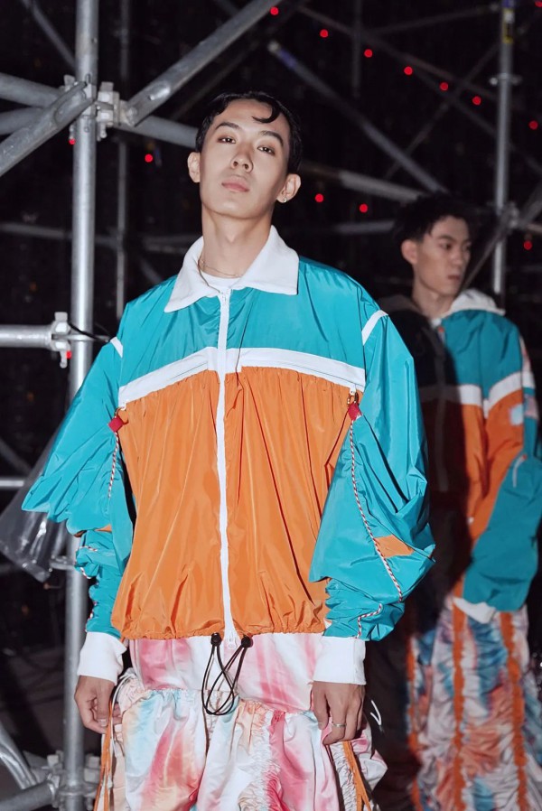 “重启.再生”浙江科技学院艺术设计与服装学院2021届服装与服饰设计毕业作品发布会