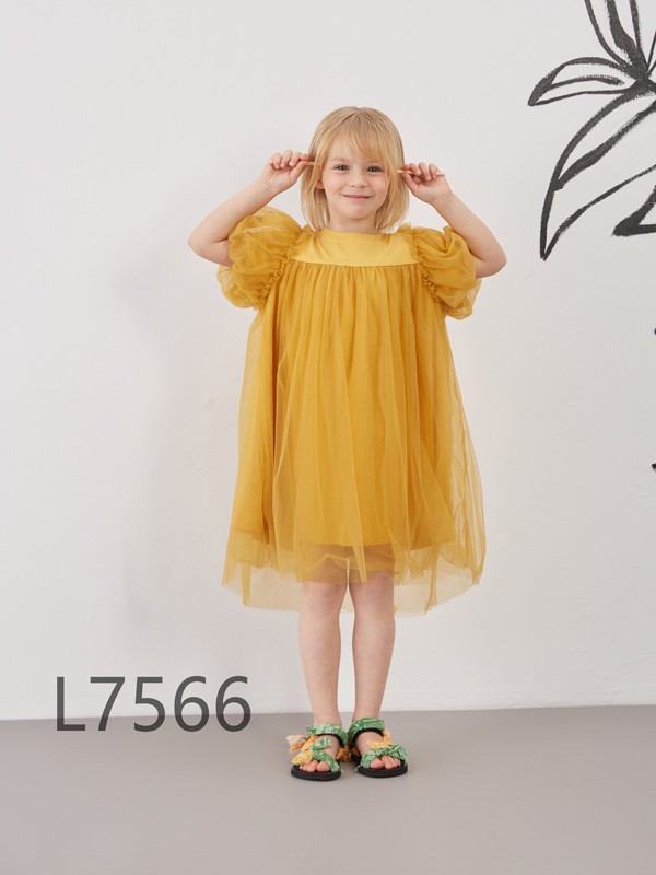 温柔精致的小裙子更适合炎热的夏天 给你孩子准备吧