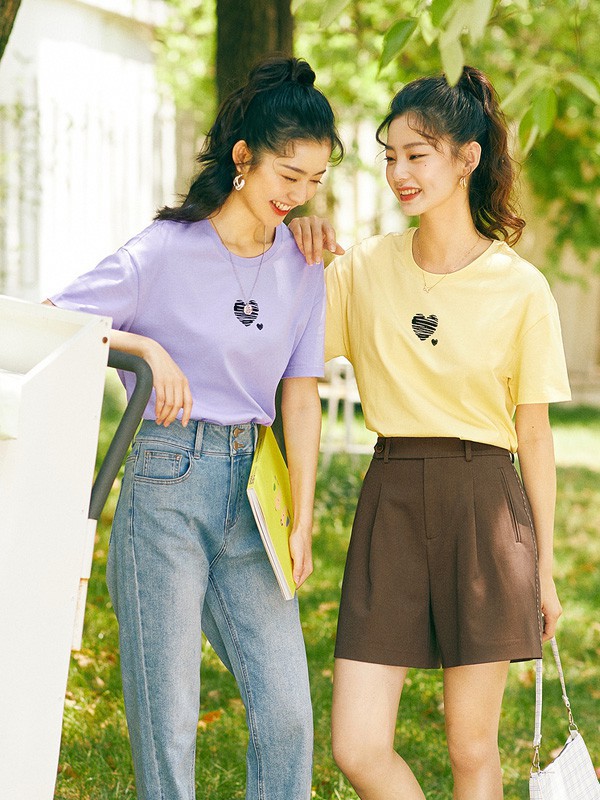 少女感满满的穿搭 让这个夏天更甜