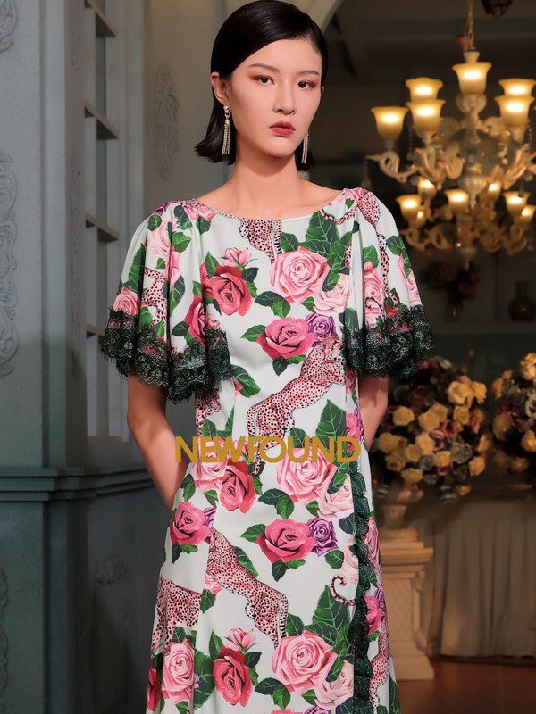 印花系列的服装怎么挑选 哪款服装更气质