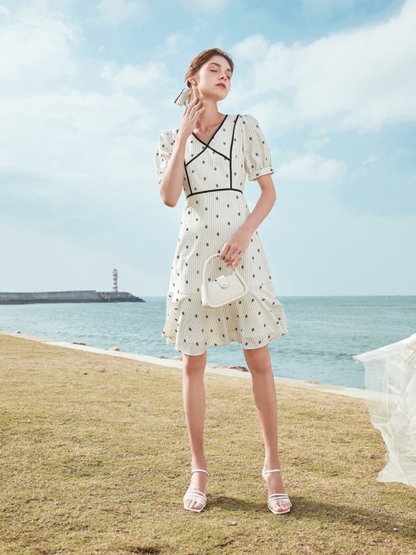 夏日“王炸”连衣裙你入手了吗?