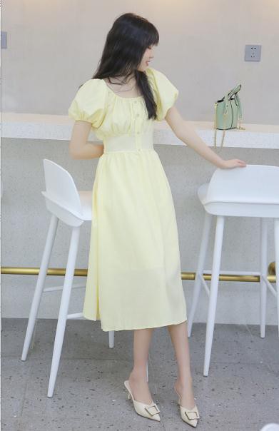 纯袖女装带你解锁夏日穿搭 把握财富新商机