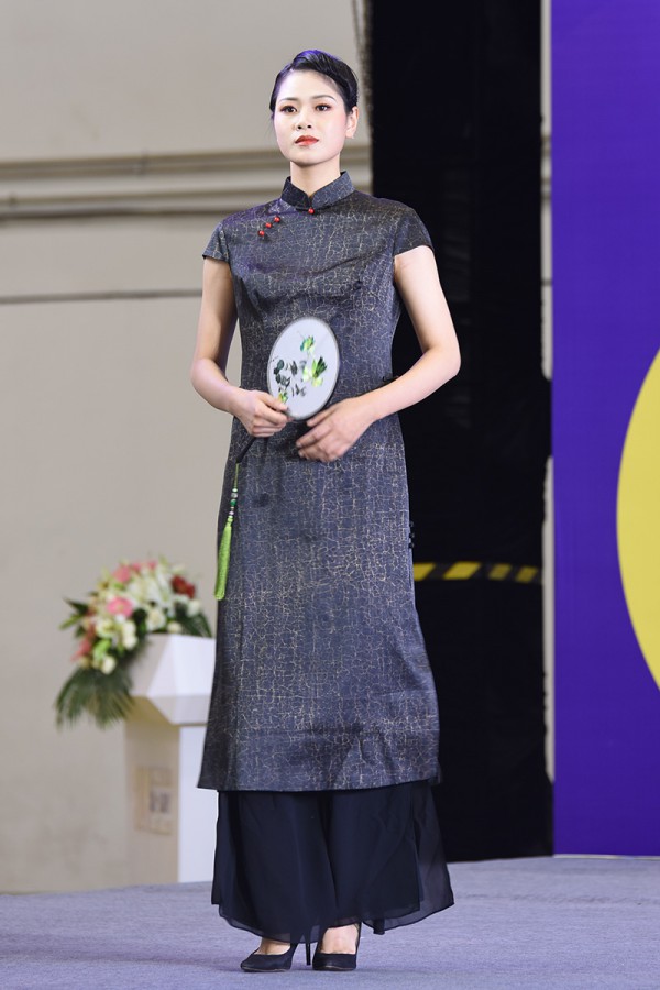 专访王艺绣品牌创始人王成义:当代旗袍文化的传承与创新