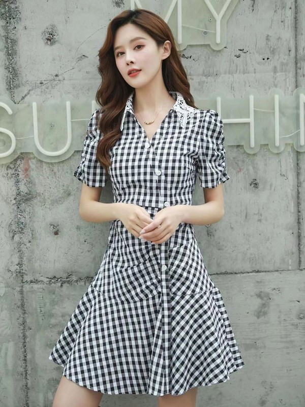 夏天怎么穿更加简约大方 雁腾逸女装更具设计感