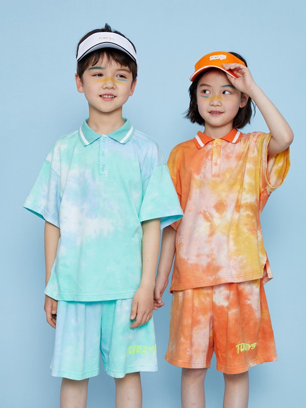 个性十足的兄妹装 时尚简约的儿童搭配