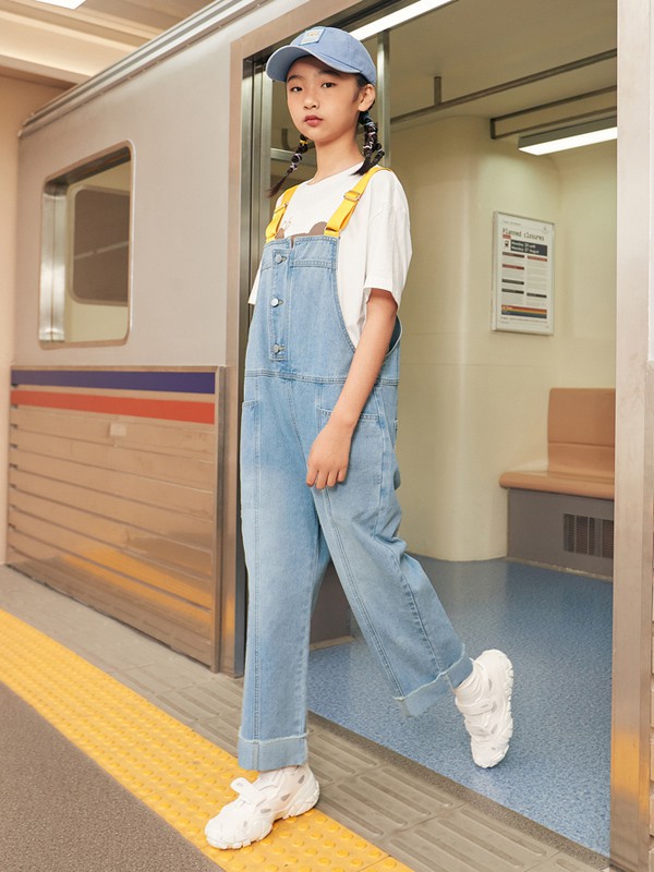 什么样的背带裤适合孩子穿 怎么搭配才好看