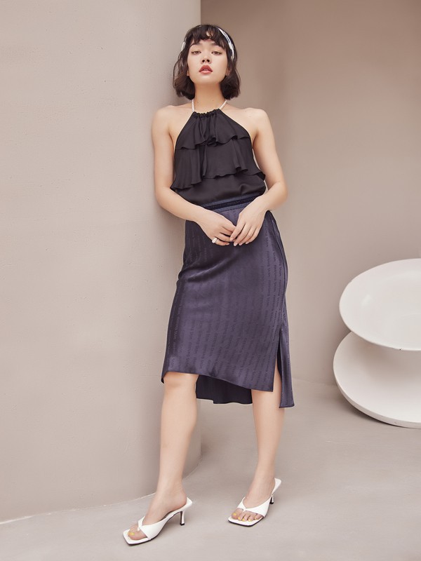 女性出席正式场合需要怎么穿  大方得体的女性搭配