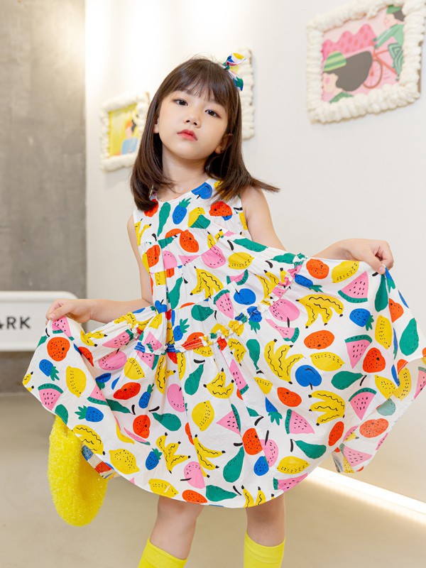 小女孩夏天如何穿得出彩 夏天小女孩的衣服要怎么挑选