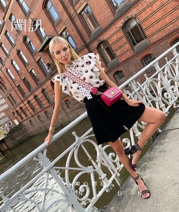 来了来了 你说的既要性感又要酷 闻讯女装