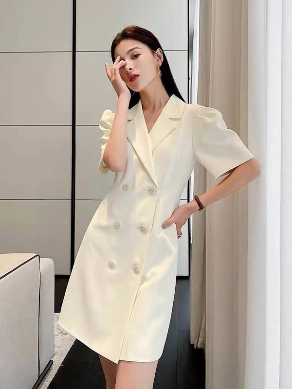 知性优雅的女性日常通勤装