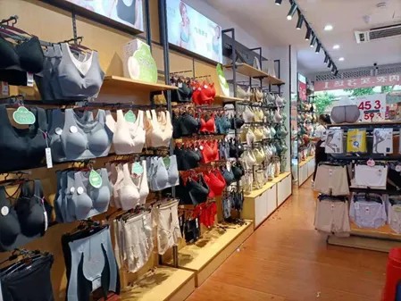 95后新生实体重唤生机 都市新感觉占据市场制高点