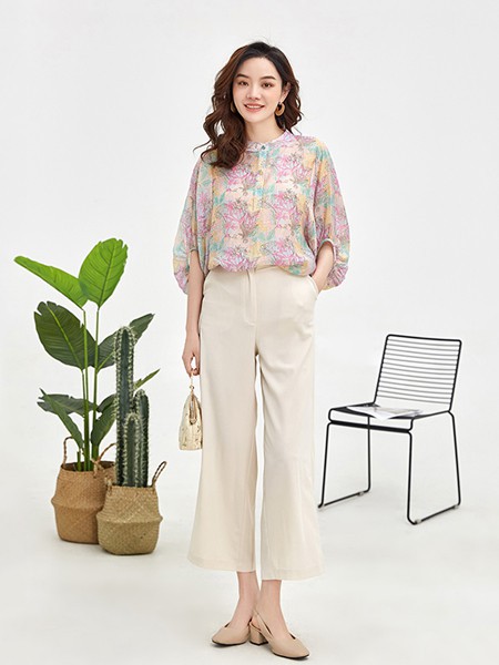 适合新手加盟的小成本女装品牌“惠挑汇选”