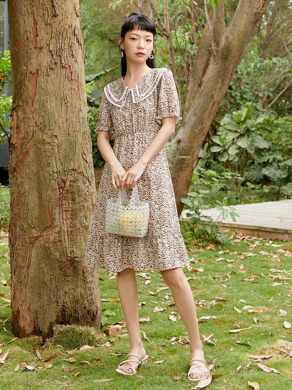 娃娃领连衣裙怎么挑选 20-30岁的妹纸们适合吗