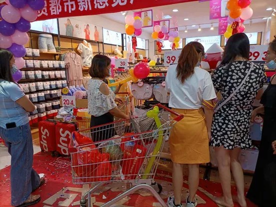 实体店逆势增长:都市新感觉分店开业,首日业绩破万!