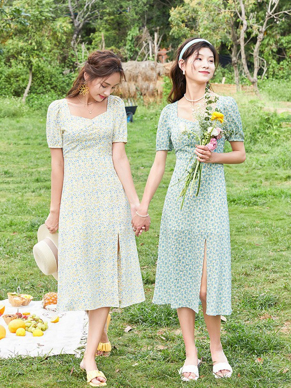 温柔浪漫的碎花长裙更适合夏天  姐妹闺蜜装要怎么穿
