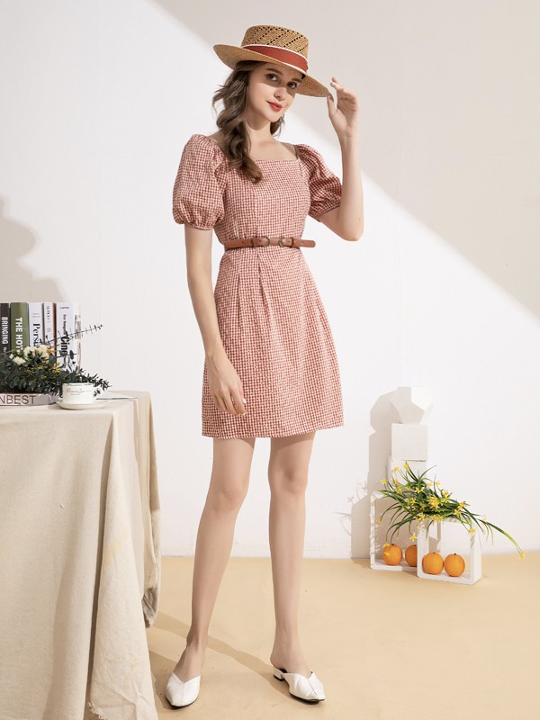 浅粉色的衣服适合黄皮吗   粉色适合职业女性吗