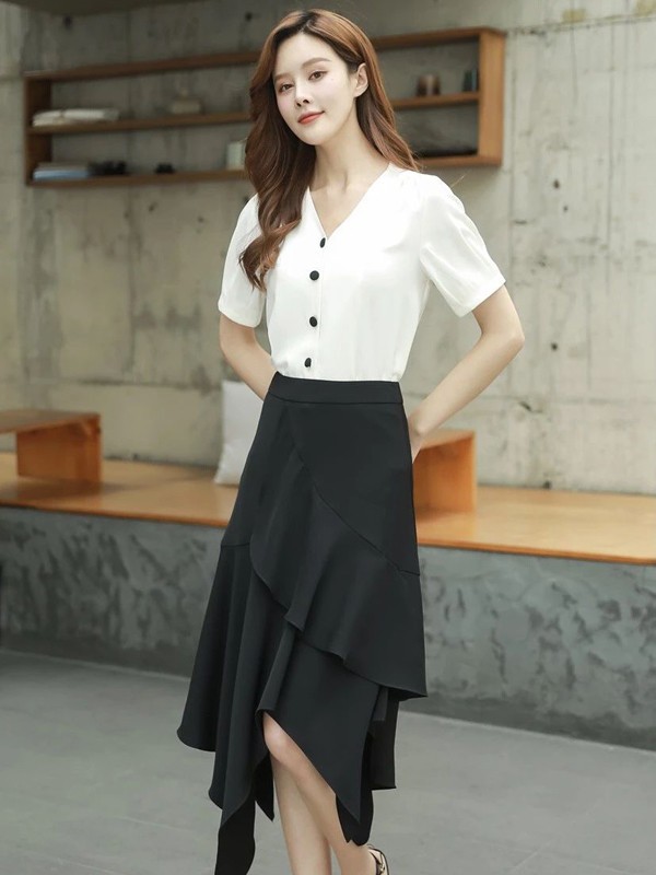 22岁的女生初入职场要选择什么类型的衣服? 00后职场日常通勤穿搭