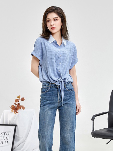 简约的夏日风要怎么穿?  牛仔裤搭配什么上衣好看