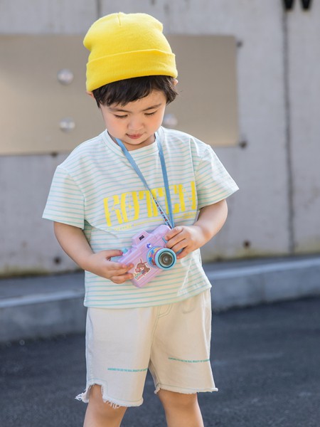 3-5岁的小男孩夏天要怎么搭配  小男孩T恤搭配什么裤子好看