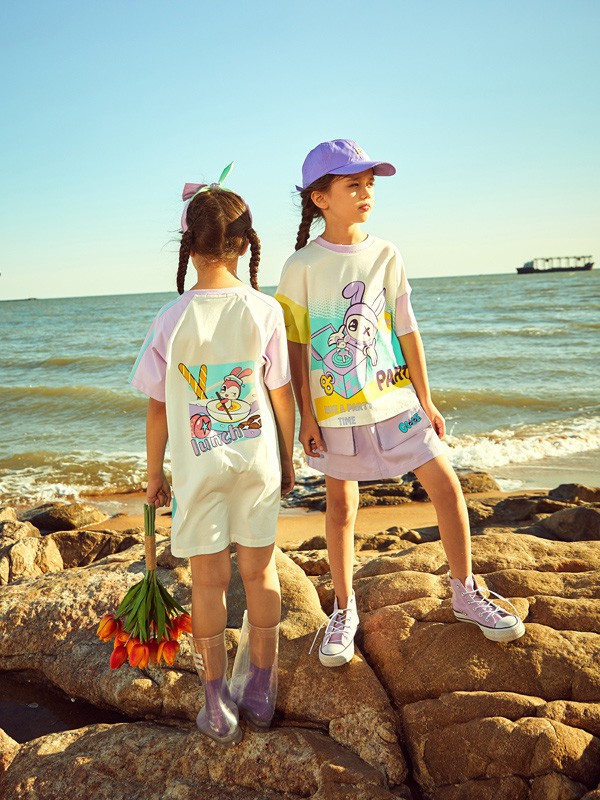 紫色的短裙搭配什么上衣好看?有什么好看的小女孩连衣裙